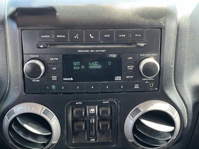 2013 Jeep Wrangler Unlimited 4WD 4dr Freedom Edition *Ltd Avail*