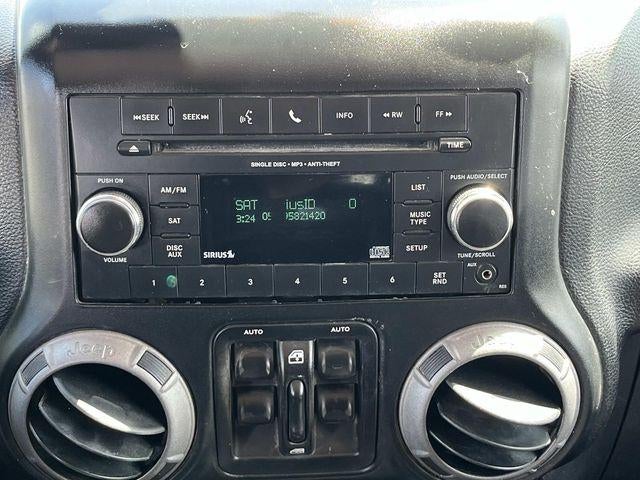 2013 Jeep Wrangler Unlimited 4WD 4dr Freedom Edition *Ltd Avail*