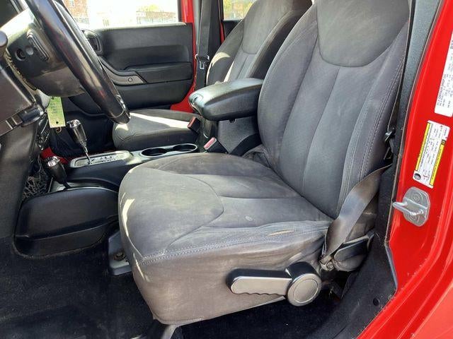 2013 Jeep Wrangler Unlimited 4WD 4dr Freedom Edition *Ltd Avail*