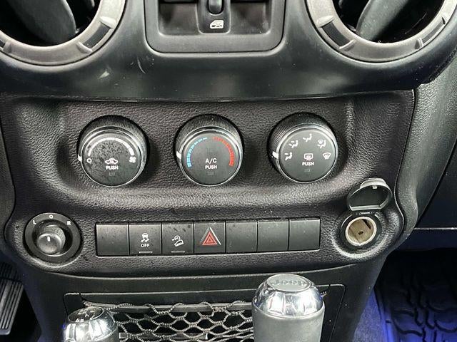 2014 Jeep Wrangler Unlimited 4WD 4dr Sport