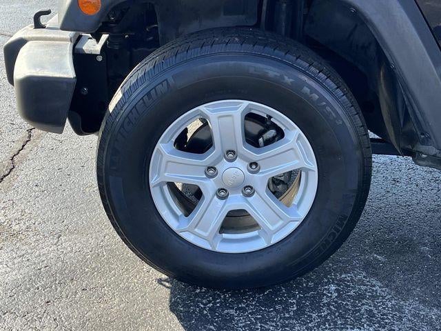 2015 Jeep Wrangler Unlimited 4WD 4dr Sport