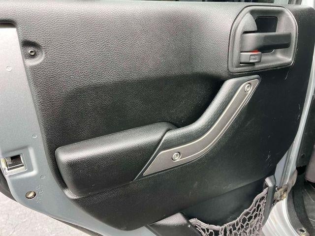 2013 Jeep Wrangler Unlimited 4WD 4dr Freedom Edition *Ltd Avail*