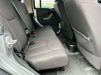 2013 Jeep Wrangler Unlimited 4WD 4dr Freedom Edition *Ltd Avail*