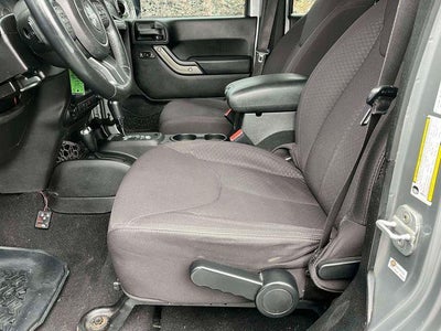 2013 Jeep Wrangler Unlimited 4WD 4dr Freedom Edition *Ltd Avail*