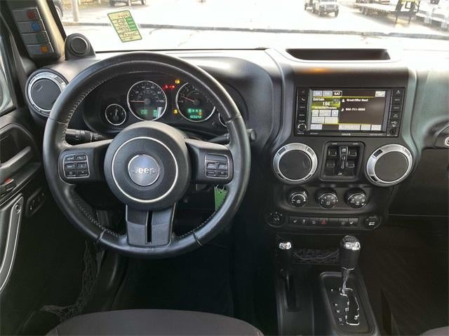 2013 Jeep Wrangler Unlimited 4WD 4dr Moab *Ltd Avail*