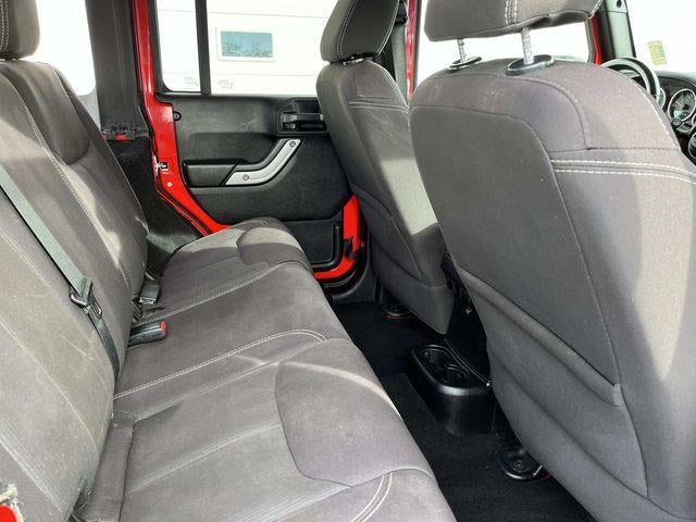 2015 Jeep Wrangler Unlimited 4WD 4dr Sahara