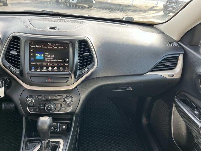 2015 Jeep Cherokee FWD 4dr Latitude
