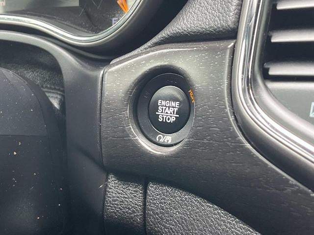 2018 Jeep Grand Cherokee Laredo 4x4 *Ltd Avail*