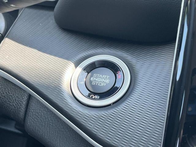 2024 Jeep Grand Cherokee Laredo 4x4