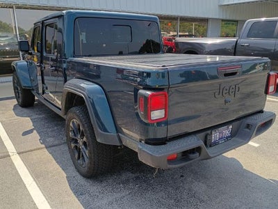 2025 Jeep Gladiator Nighthawk 4x4 *Ltd Avail*
