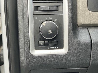 2012 RAM 1500 4WD Crew Cab 5.7 Ft Box Big Horn