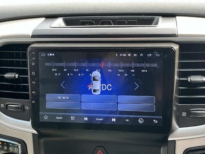 2017 RAM 1500 SLT 4x2 Quad Cab 6'4" Box