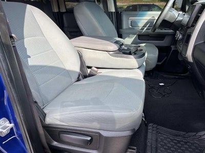 2017 RAM 1500 SLT 4x2 Quad Cab 6'4" Box