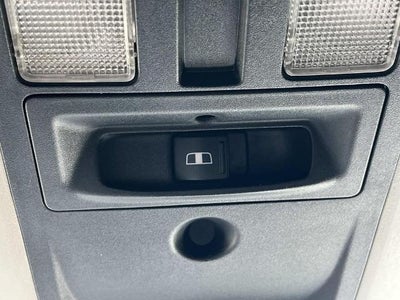 2017 RAM 1500 SLT 4x2 Quad Cab 6'4" Box