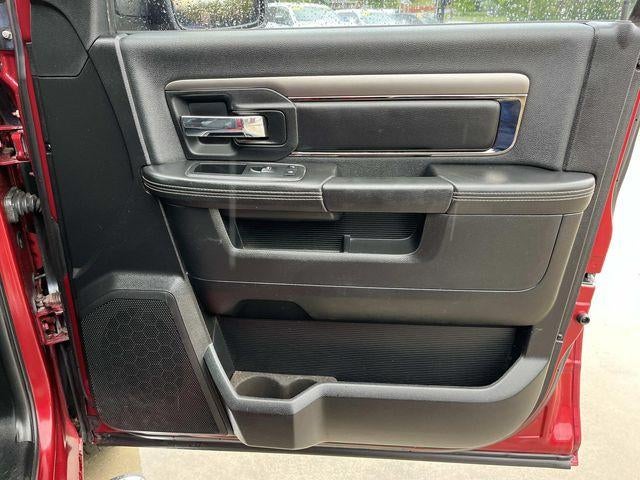 2013 RAM 1500 2WD Crew Cab 5.7 Ft Box Sport