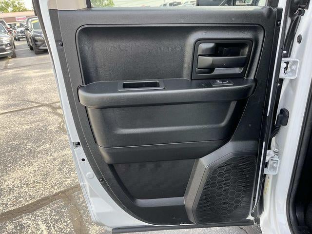 2019 RAM 1500 Classic Tradesman 4x4 Quad Cab 6'4" Box