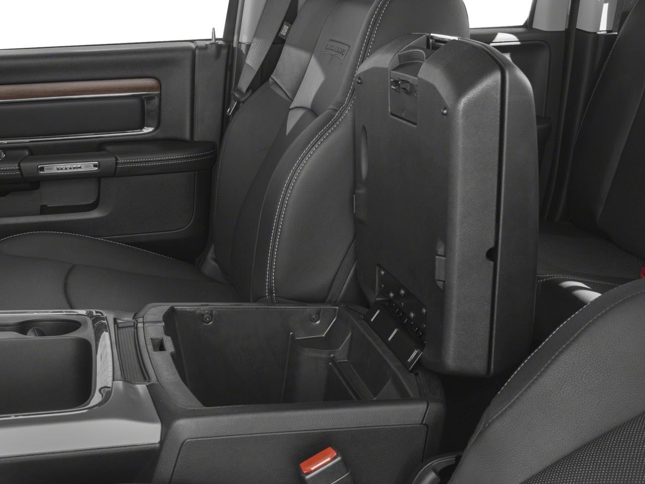 2016 RAM 1500 4WD Quad Cab 6.4 Ft Box Laramie