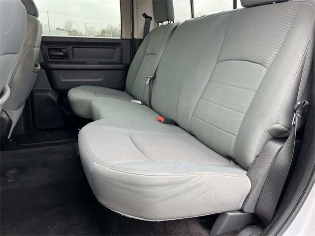 2013 RAM 1500 4WD Crew Cab 5.7 Ft Box Express