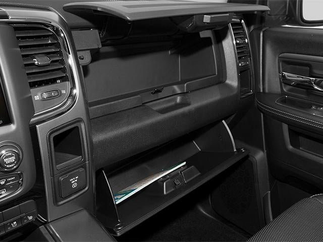 2013 RAM 1500 4WD Crew Cab 5.7 Ft Box Express