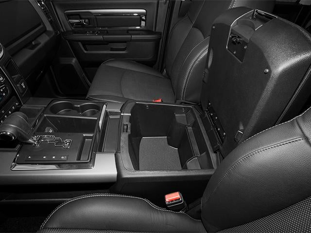 2013 RAM 1500 4WD Crew Cab 5.7 Ft Box Express