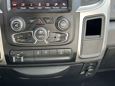 2020 RAM 1500 Classic SLT 4x4 Crew Cab 5'7" Box