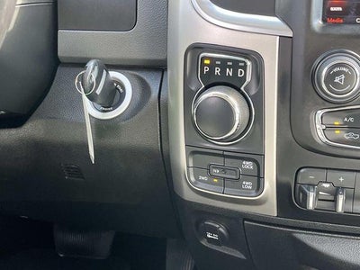 2020 RAM 1500 Classic SLT 4x4 Crew Cab 5'7" Box