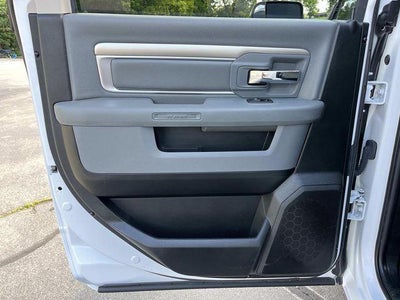 2020 RAM 1500 Classic SLT 4x4 Crew Cab 5'7" Box