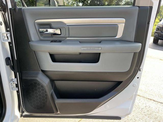 2020 RAM 1500 Classic SLT 4x4 Crew Cab 5'7" Box
