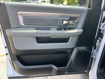 2020 RAM 1500 Classic SLT 4x4 Crew Cab 5'7" Box