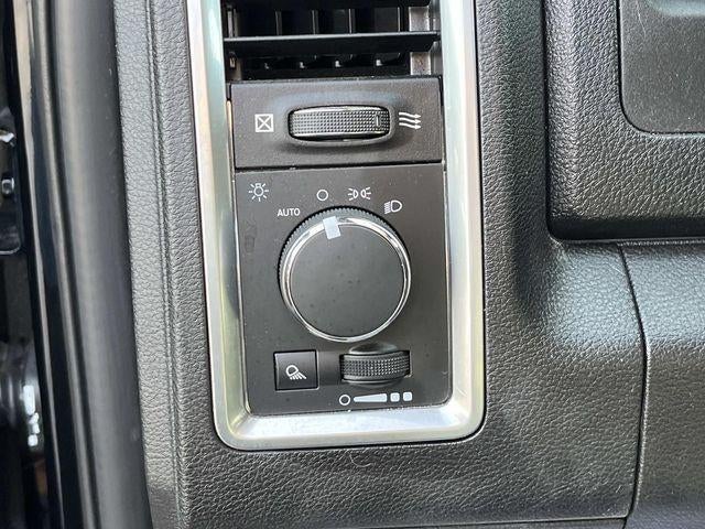 2021 RAM 1500 Classic Warlock 4x4 Crew Cab 5'7" Box