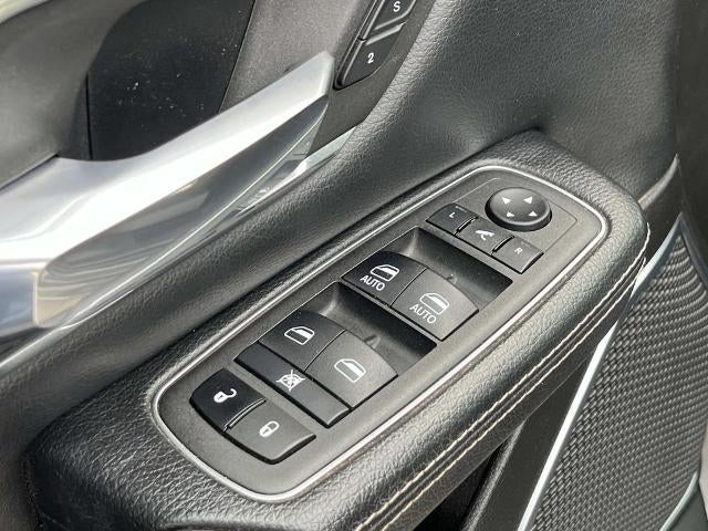 2024 RAM 1500 Laramie 4x2 Crew Cab 5'7" Box