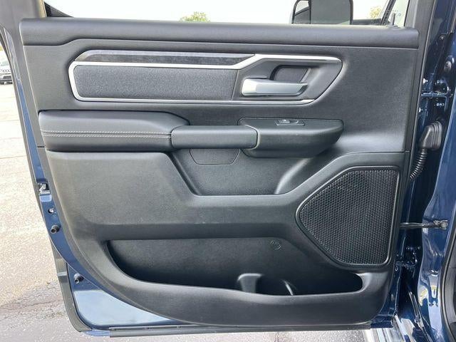 2022 RAM 1500 Big Horn 4x4 Crew Cab 5'7" Box