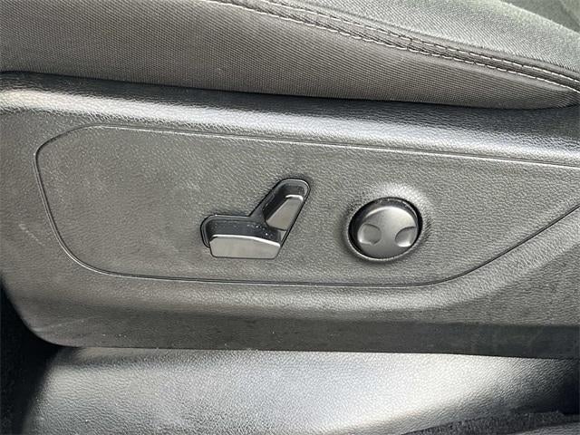 2025 RAM 1500 Big Horn 4x4 Crew Cab 5'7" Box