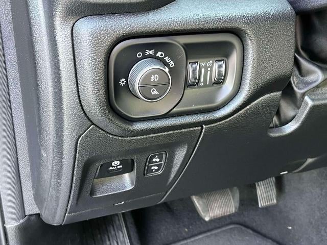 2025 RAM 1500 Big Horn 4x4 Crew Cab 5'7" Box