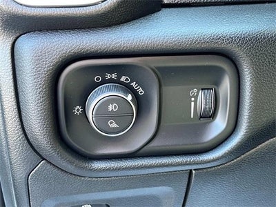 2023 RAM 1500 Big Horn 4x4 Crew Cab 5'7" Box