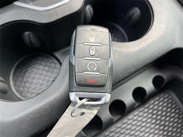 2022 RAM 1500 Big Horn 4x4 Crew Cab 5'7" Box