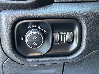 2025 RAM 1500 Laramie 4x4 Crew Cab 5'7" Box