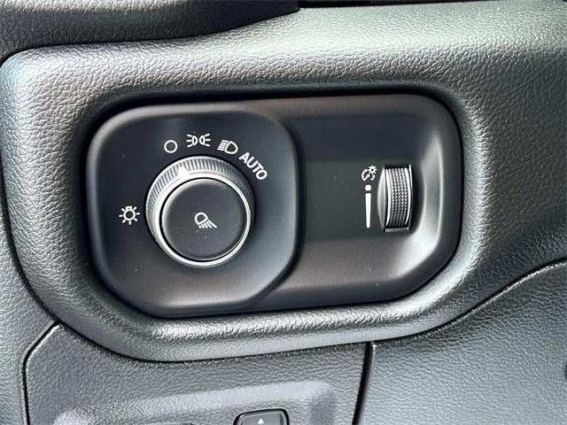 2023 RAM 1500 Laramie 4x4 Crew Cab 5'7" Box