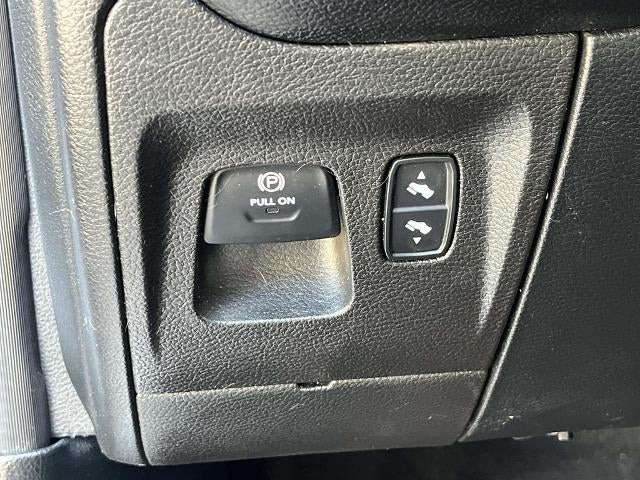 2021 RAM 1500 Big Horn 4x4 Crew Cab 6'4" Box