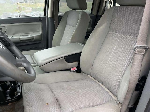 2006 Dodge Dakota 4WD Quad Cab 5.3 Ft Box SLT