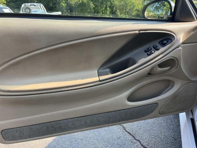 2003 Ford Mustang V6