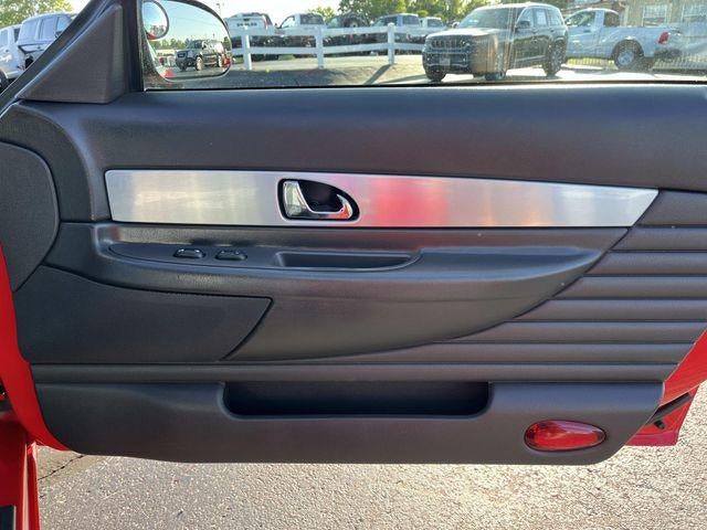 2002 Ford Thunderbird Base