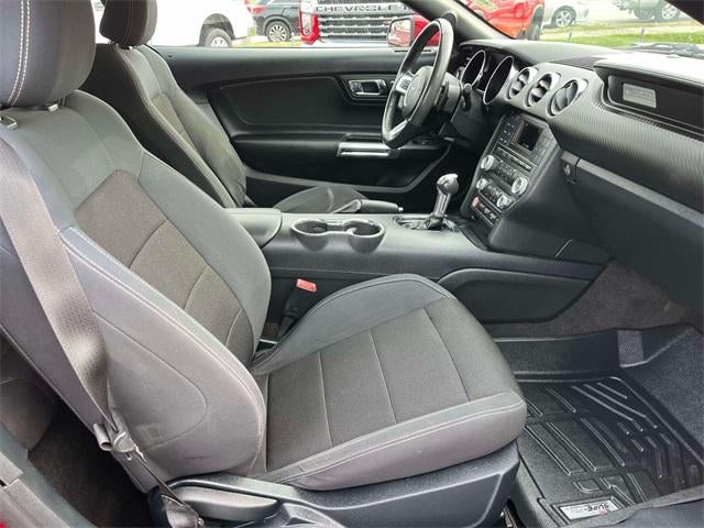 2015 Ford Mustang 2dr Conv V6