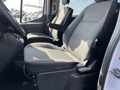 2024 Ford Transit Passenger Wagon T-350 148" Med Roof XLT RWD