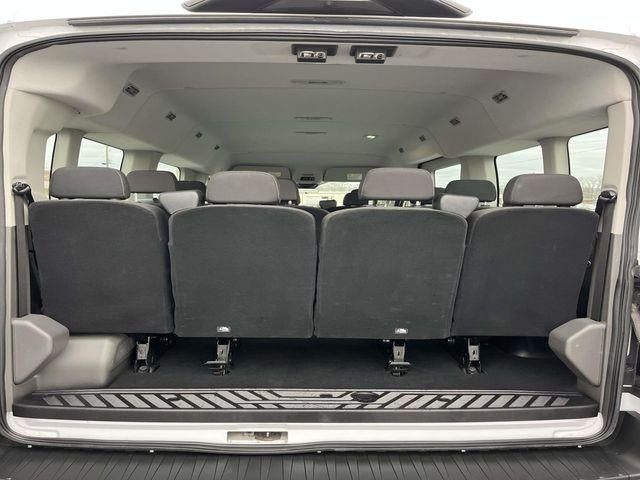 2023 Ford Transit Passenger Wagon T-350 148" Med Roof XLT RWD