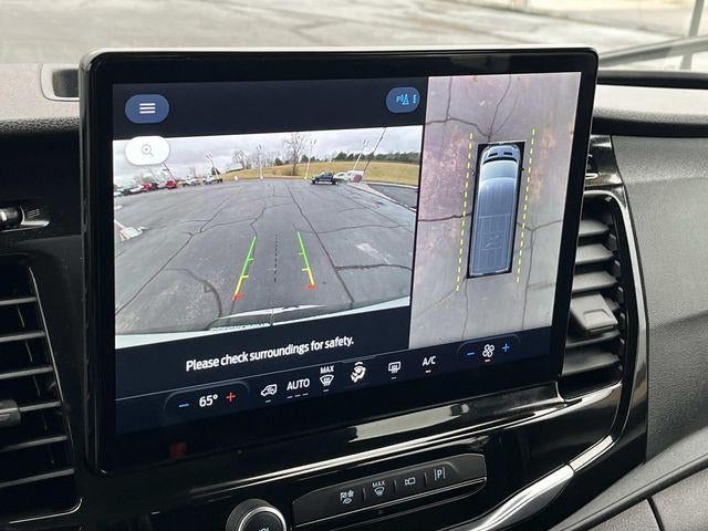 2023 Ford Transit Passenger Wagon T-350 148" Med Roof XLT RWD