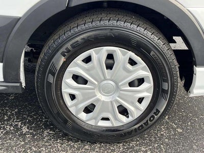 2023 Ford Transit Passenger Wagon T-350 148" Med Roof XLT RWD