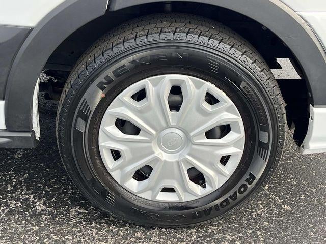2023 Ford Transit Passenger Wagon T-350 148" Med Roof XLT RWD