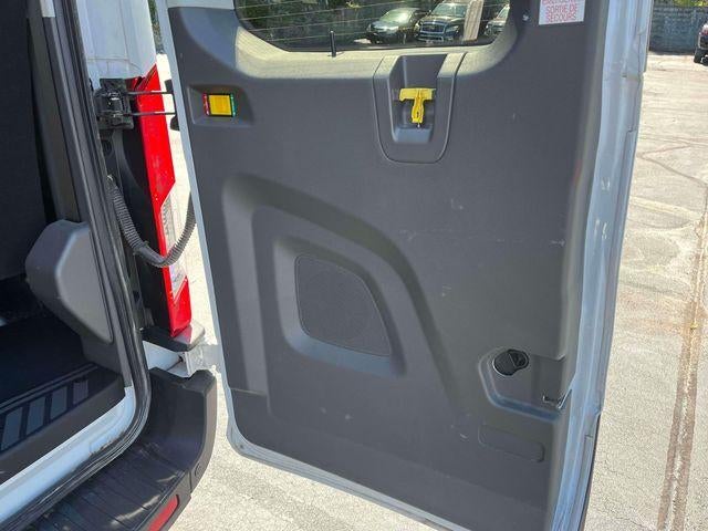 2023 Ford Transit Passenger Wagon T-350 148" Med Roof XLT RWD