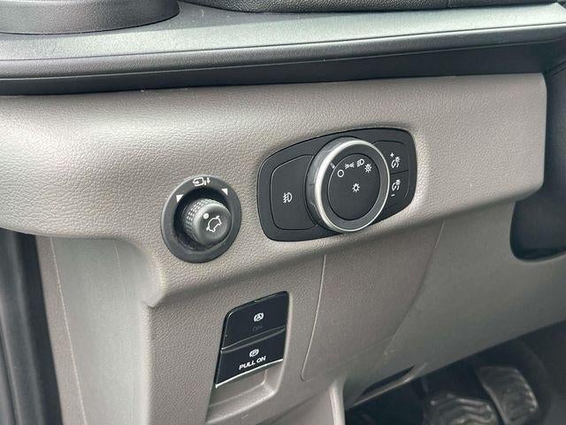 2023 Ford Transit Passenger Wagon T-350 148" Low Roof XLT RWD